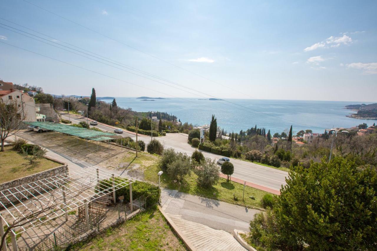 Villa Pergola-Apartment Toni Mlini Kültér fotó